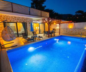 Villa Stone House Kalkan İslamlar'da Korunaklı Havuzlu Tatil Villası